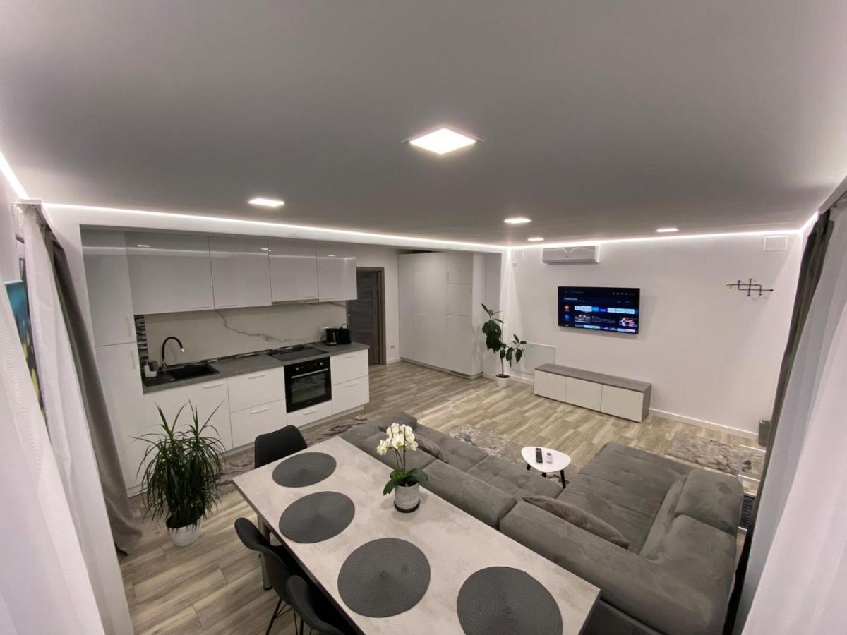 Lora Studio Daire Suceava Dış mekan fotoğraf